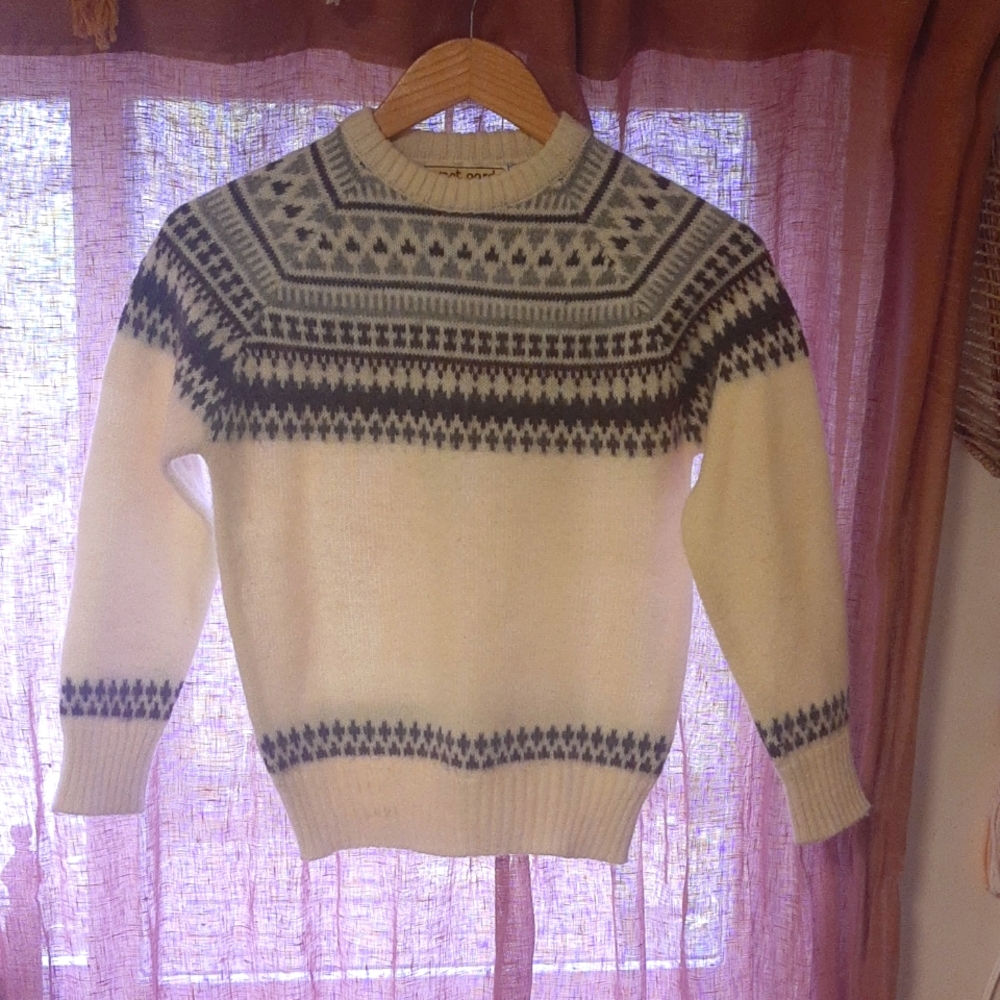 Vintage Nordic style sweater